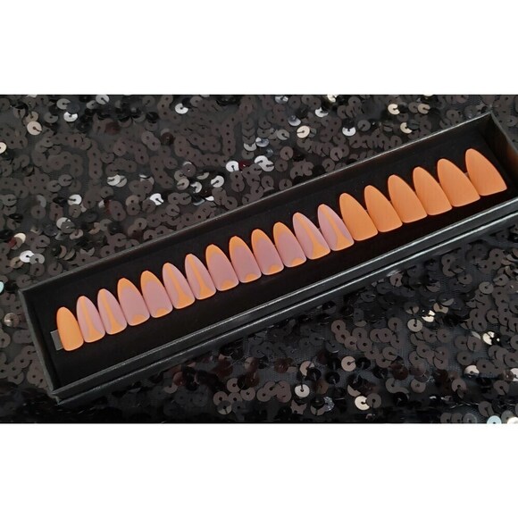 Nitro Press On Nail Set - Picture 2 of 2